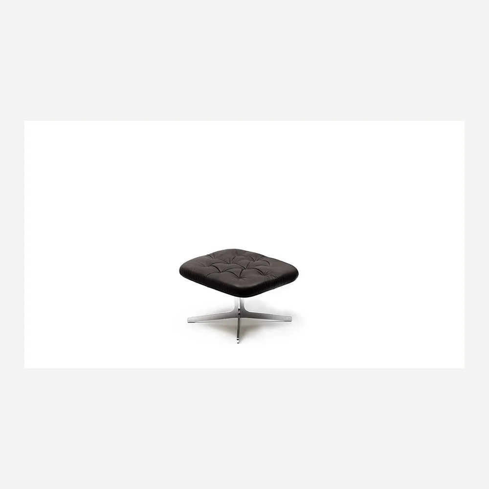 DS-144/105 Hocker